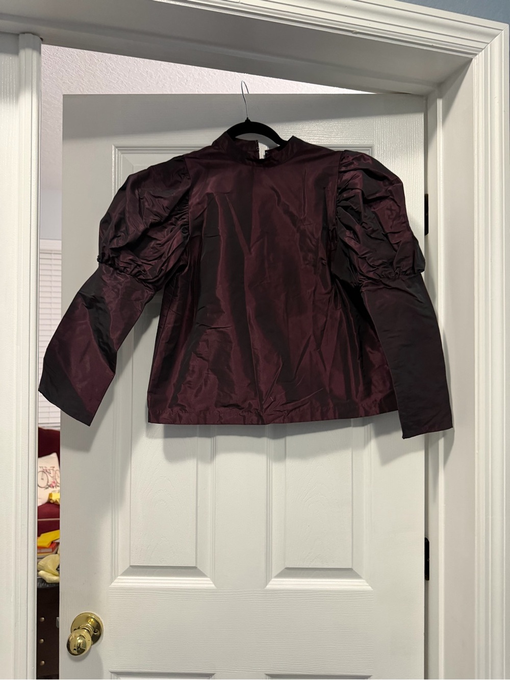 NWT Express Burgundy Puff Sleeve Blouse Size Small - Picture 3 of 5